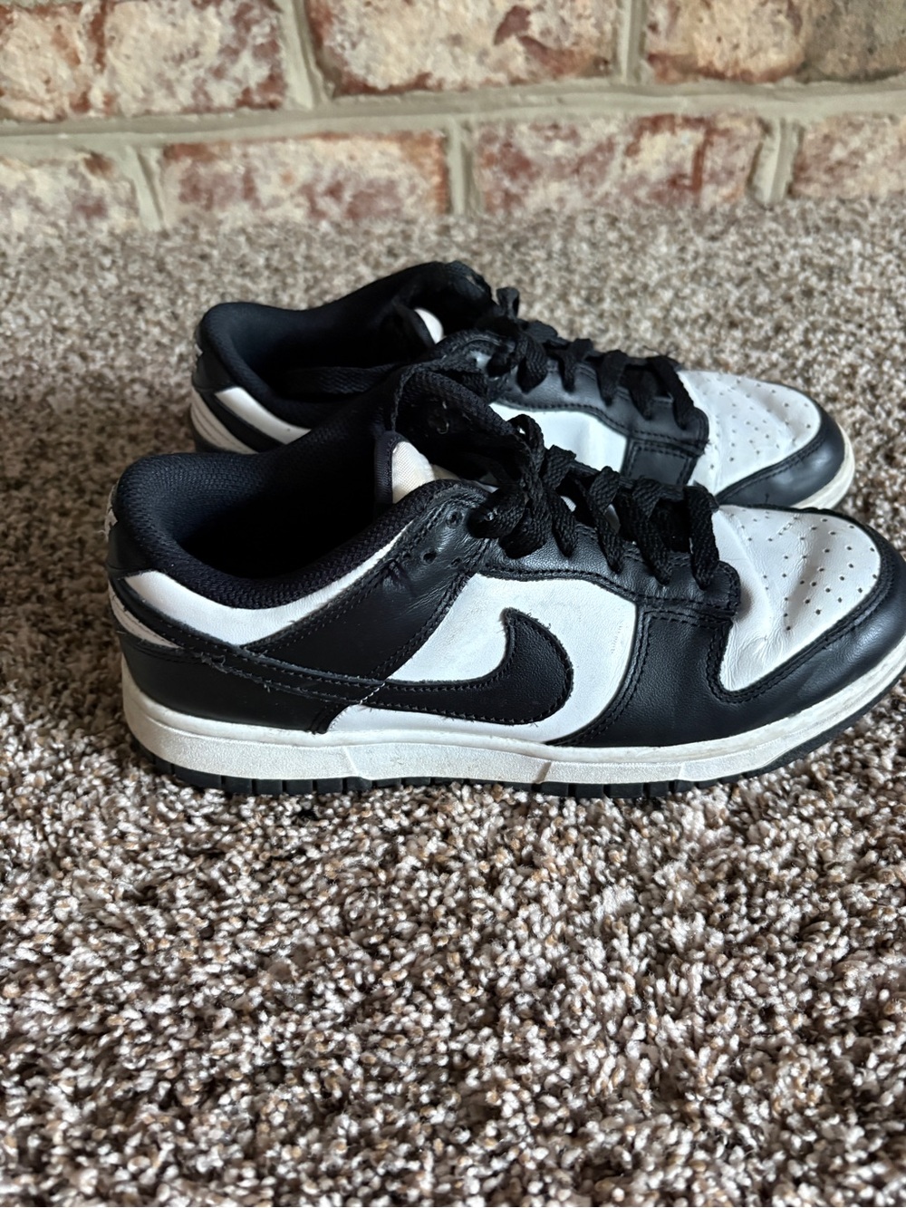 Nike panda Black and White Low-Top Sneakers
